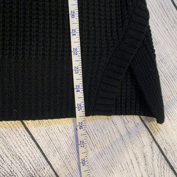 Monrow Slash Cold Shoulder Knit Sweater • Sz L - Picture 13 of 16